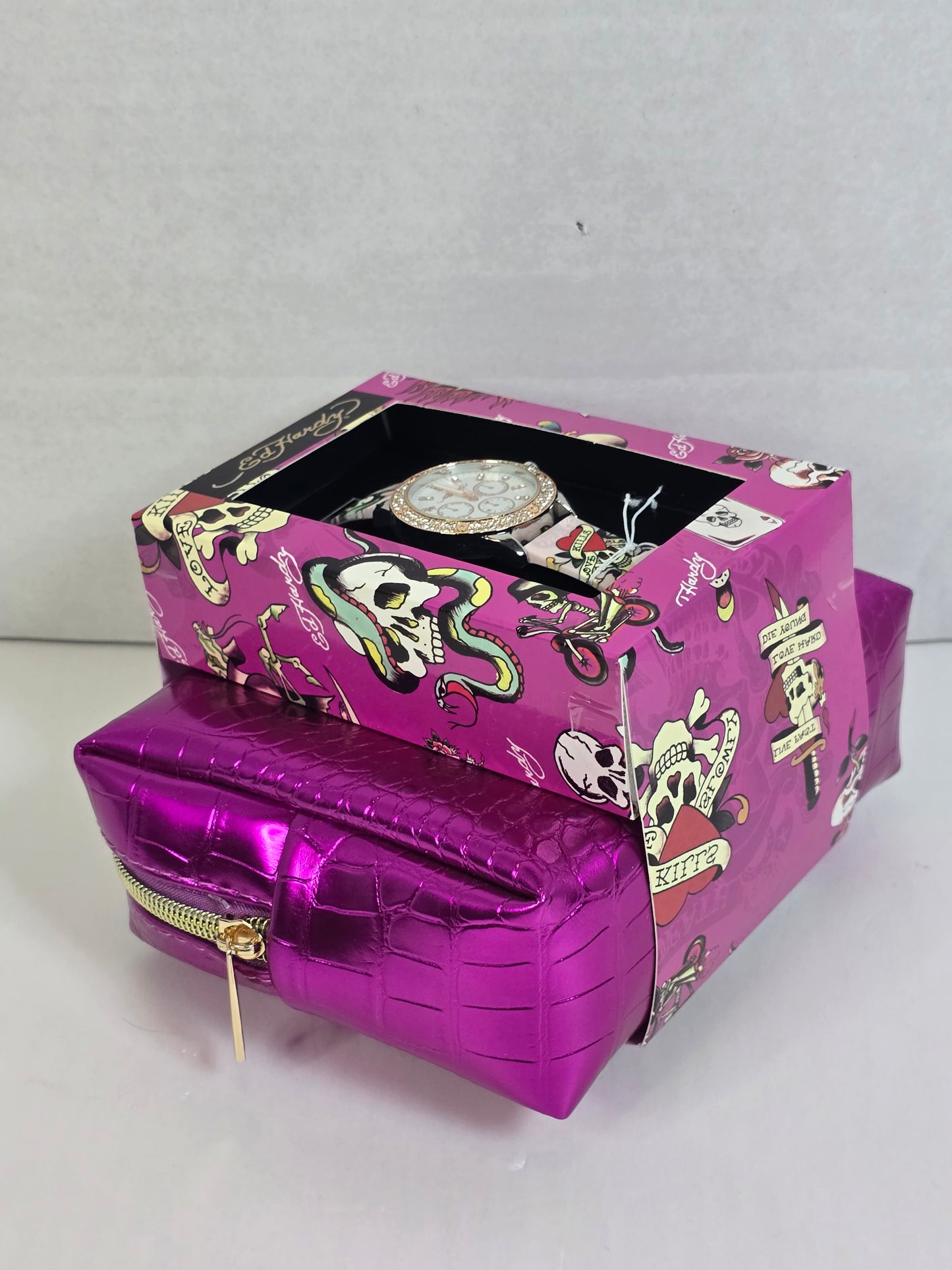 Ed Hardy Womans Watch Heart Snakes Skulls Gems Love Y2k Crystal Rhinestones