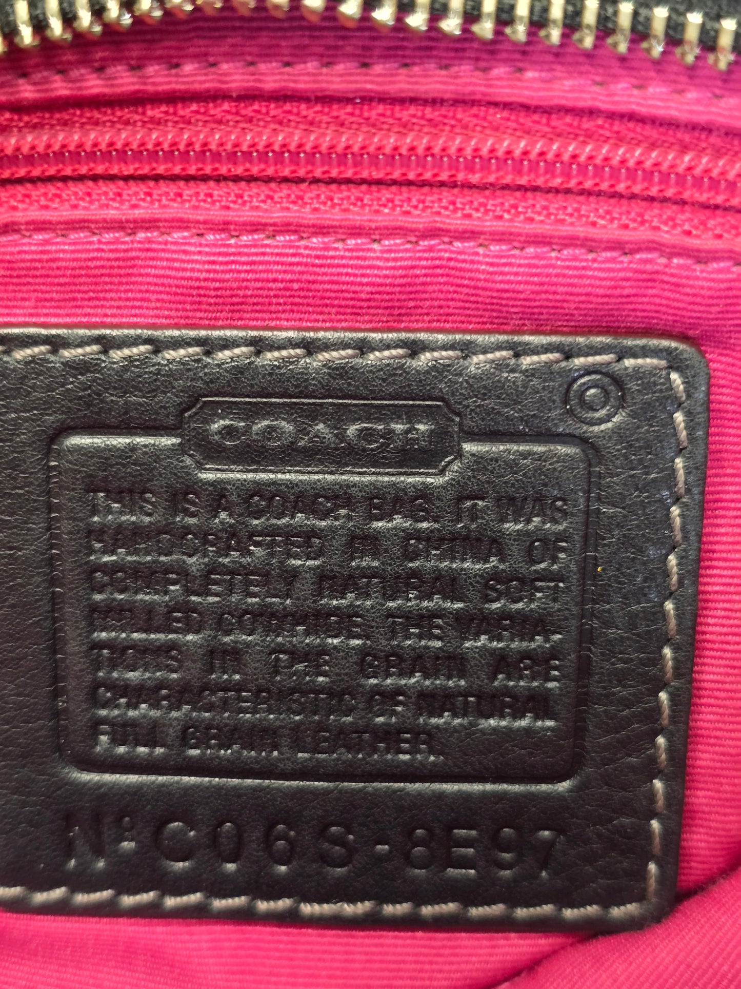 Coach Chelsea East West Black Pebbled Leather Tote Magnetic Inside Pockets Zip