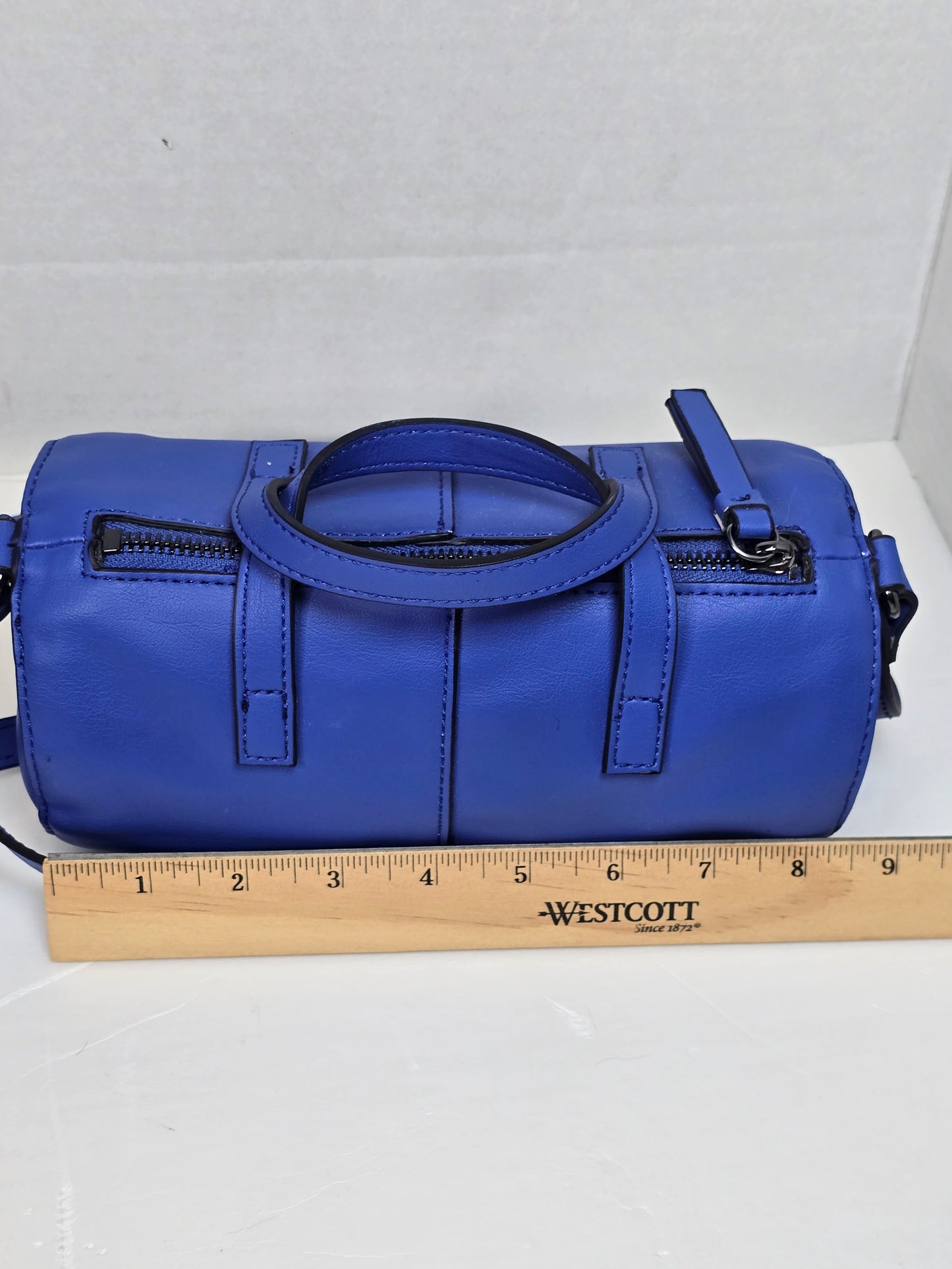 Simply Vera Vera Wang  Cylinder Bag Crossbody Top Handles Zip Adjustable Strap